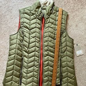 Bass Ladies Quilted vest.